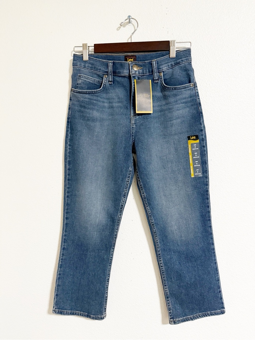 NEW Lee Legendary Mid Rise Denim Capris